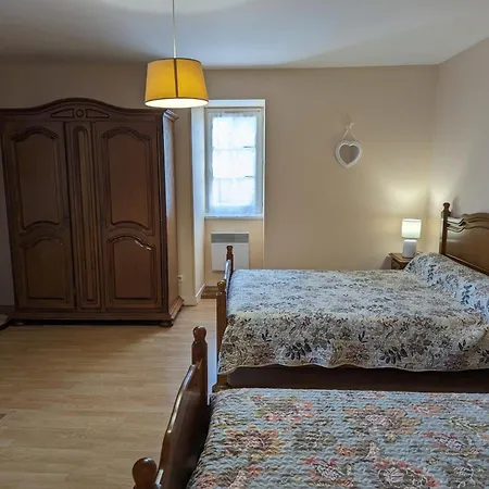 Charentais Spacieux Et Confortable à - Fr-1-653-208 Vindelle