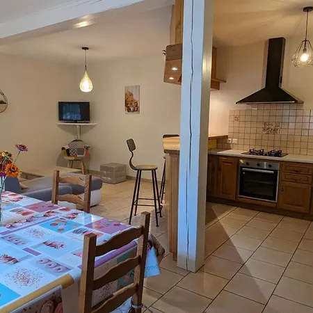 Casa vacanze Charentais Spacieux Et Confortable à - Fr-1-653-208 Vindelle