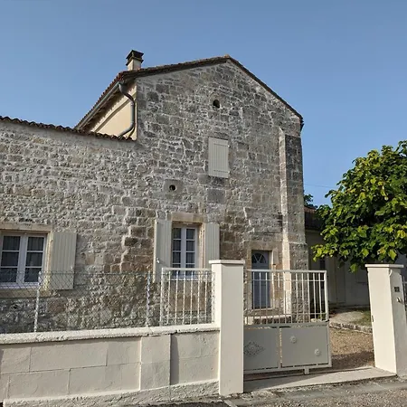 בית כפרי Maison Renovee Pres D'angouleme Avec Jardin Prive - Fr-1-653-208 Vindelle